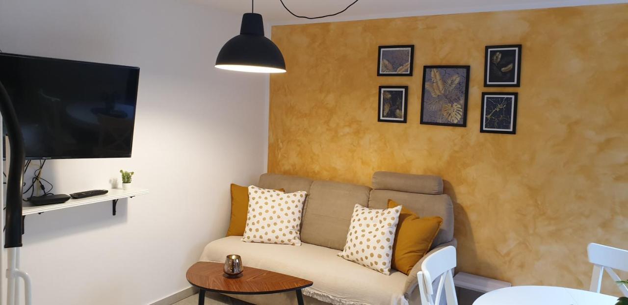 Apartman Ivano Cres Apartment Bagian luar foto